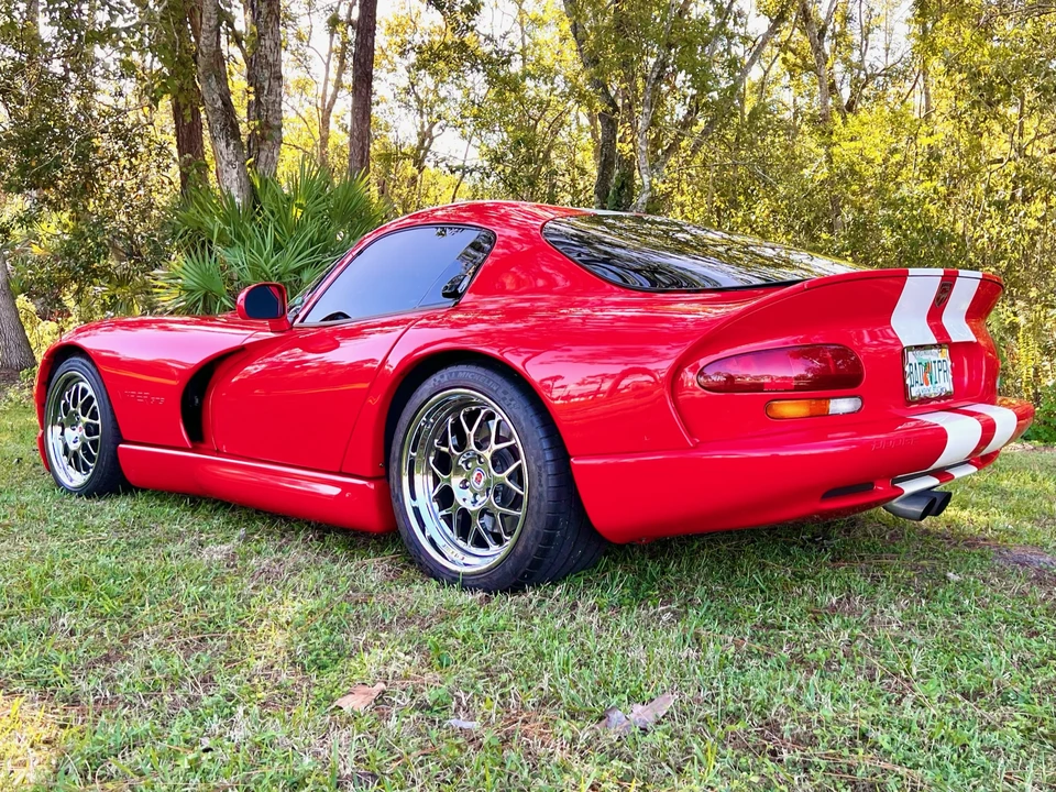 2002 Dodge Viper GTS 2nd Gen - Image 25 of 31