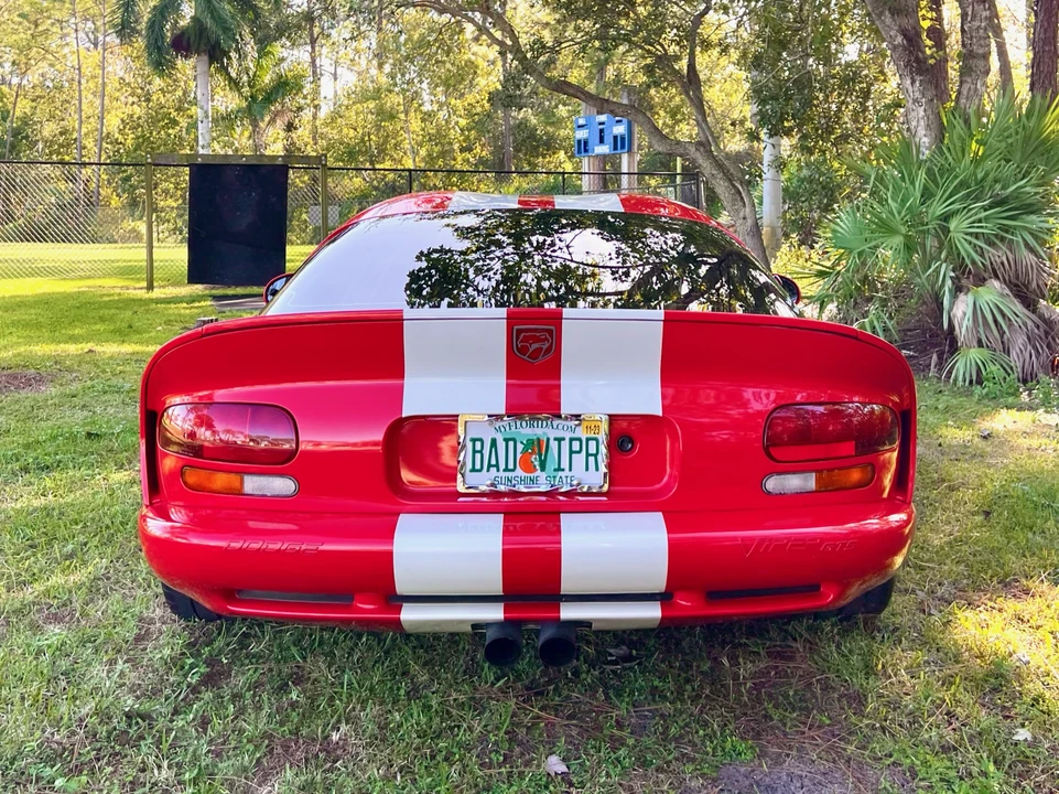 2002 Dodge Viper GTS 2nd Gen - Image 19 of 31