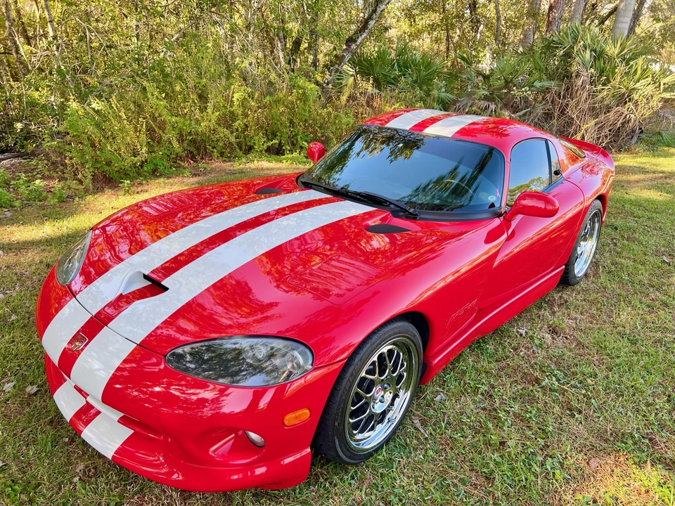 2002 Dodge Viper GTS 2nd Gen - Image 3 of 31
