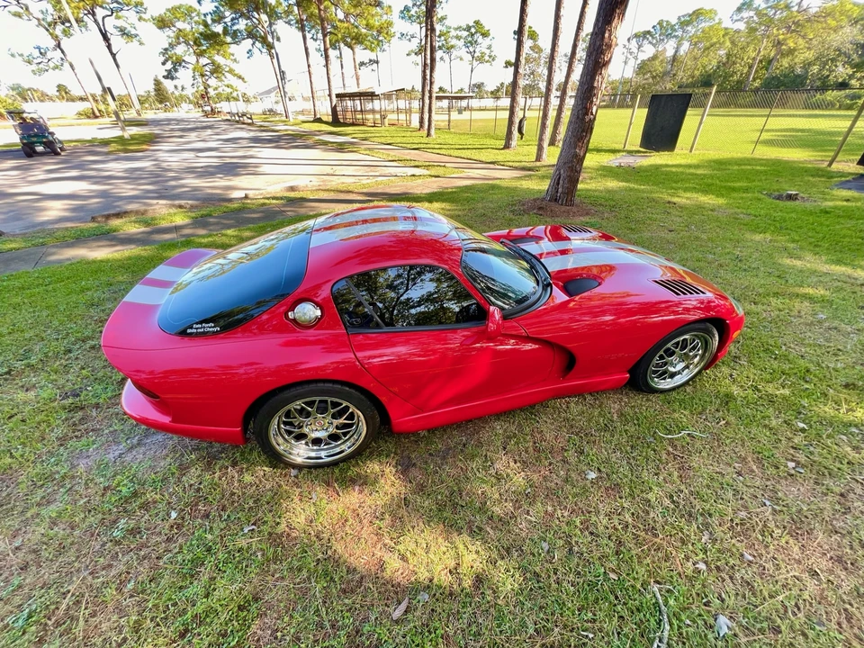 2002 Dodge Viper GTS 2nd Gen - Image 15 of 31