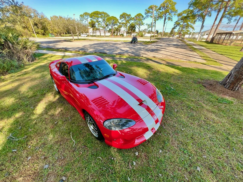 2002 Dodge Viper GTS 2nd Gen - Image 12 of 31