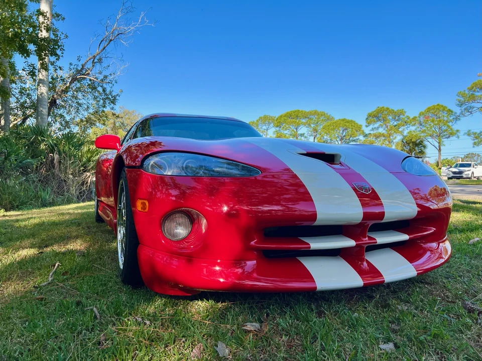 2002 Dodge Viper GTS 2nd Gen - Image 10 of 31