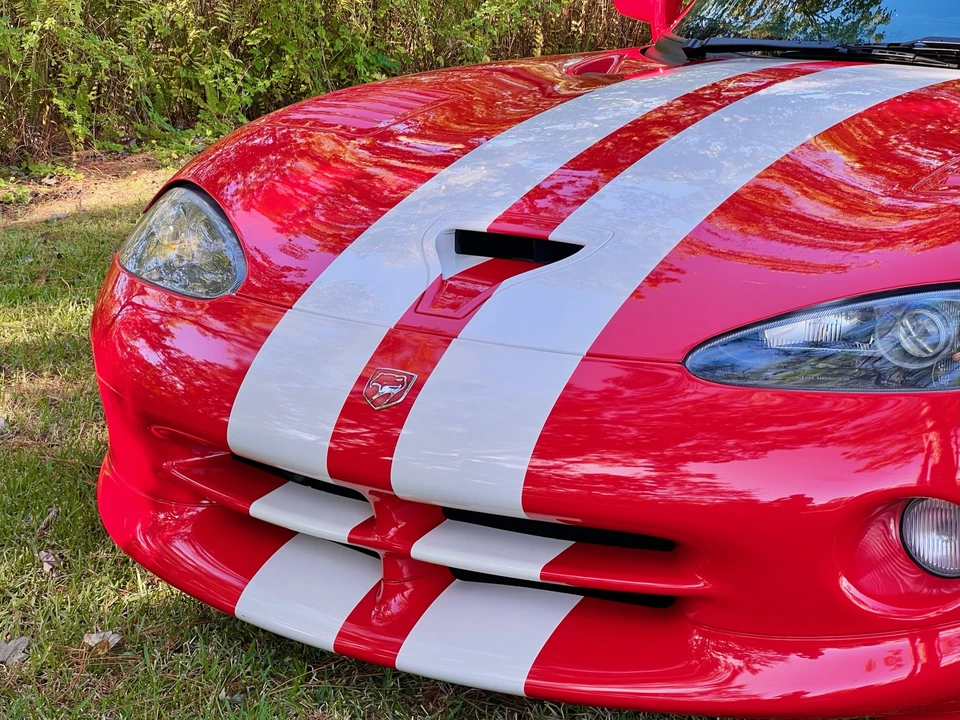 2002 Dodge Viper GTS 2nd Gen - Image 28 of 31