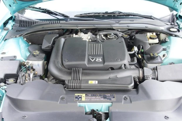 2002 Ford Thunderbird 10th Gen - Image 6 of 7