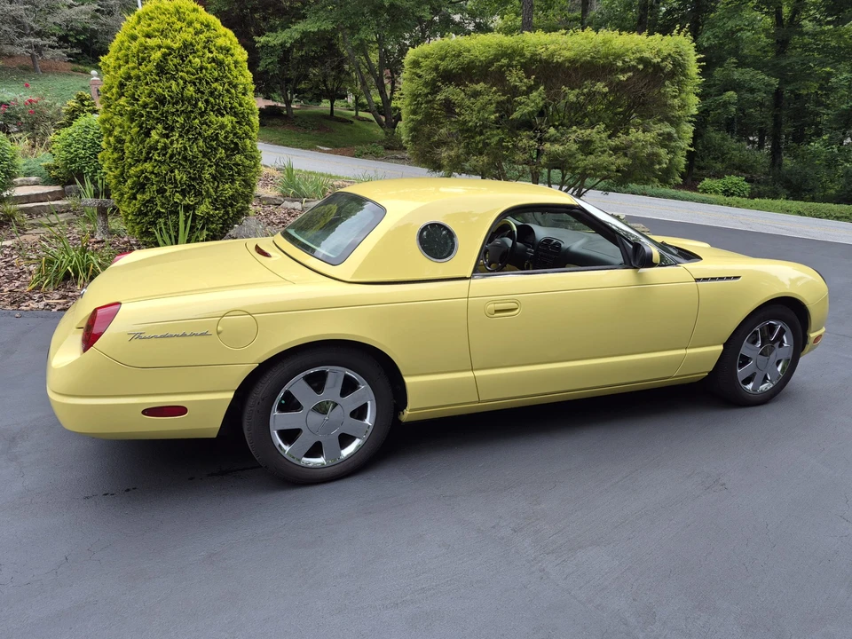 2002 Ford Thunderbird 11th Gen - Image 11 of 31