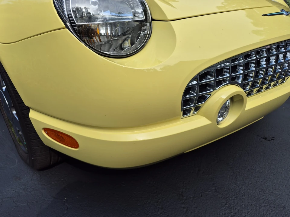 2002 Ford Thunderbird 11th Gen - Image 21 of 31