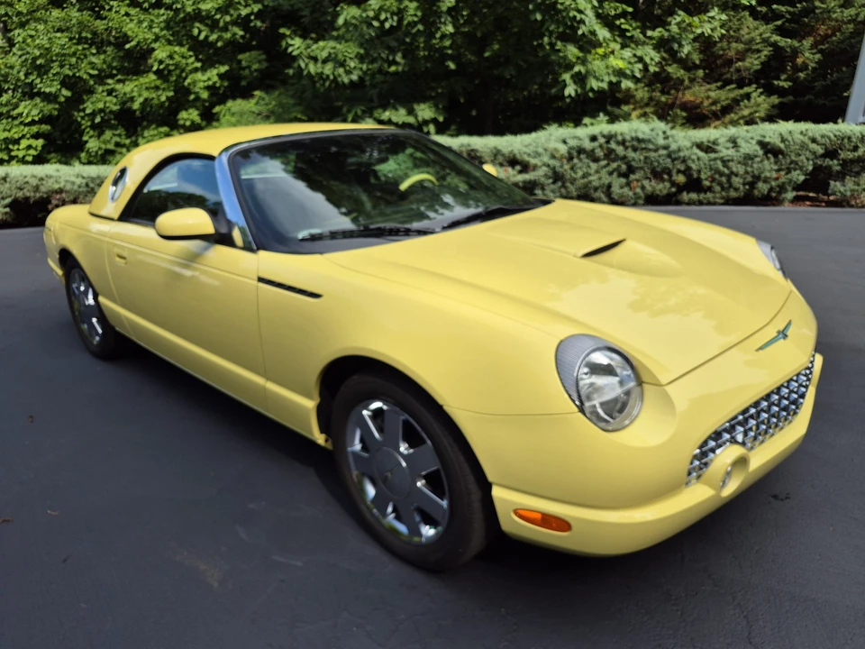 2002 Ford Thunderbird 11th Gen - Image 9 of 31