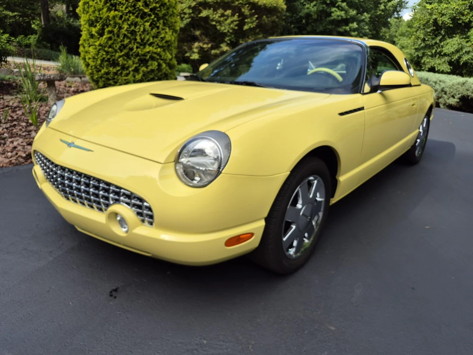 2002 Ford Thunderbird 11th Gen - Image 3 of 31