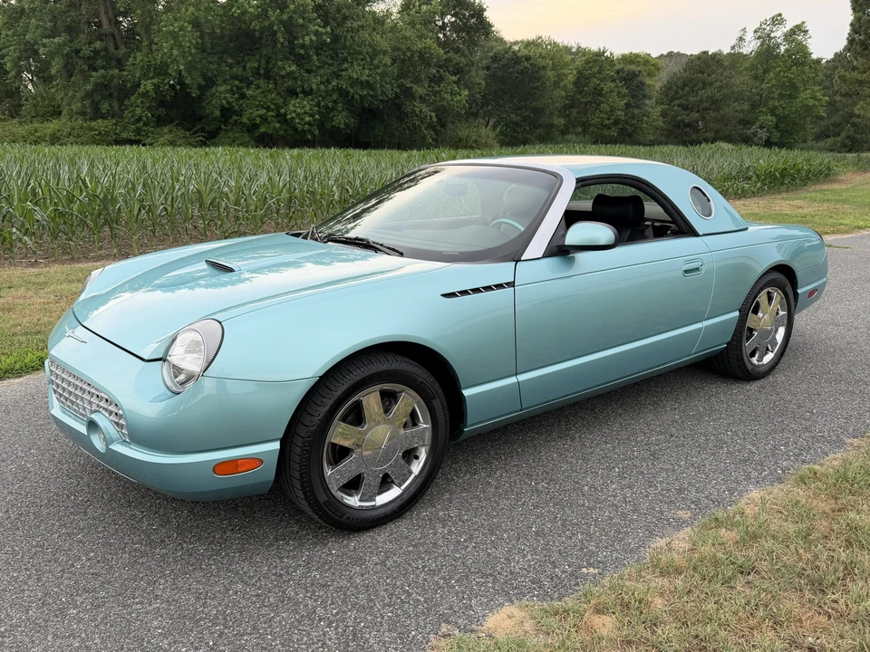2002 Ford Thunderbird 11th Gen - Image 4 of 31