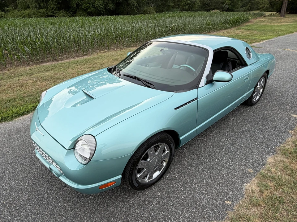 2002 Ford Thunderbird 11th Gen - Image 5 of 31
