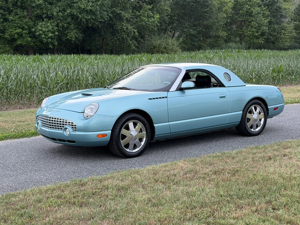 2002 Ford Thunderbird 11th Gen - Image 2 of 31
