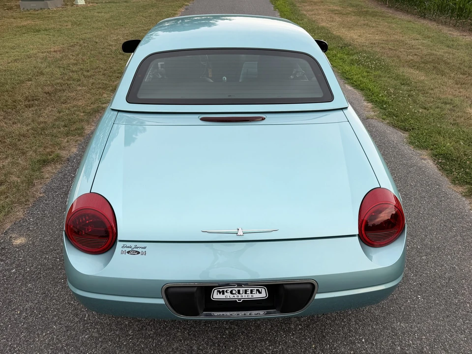 2002 Ford Thunderbird 11th Gen - Image 23 of 31