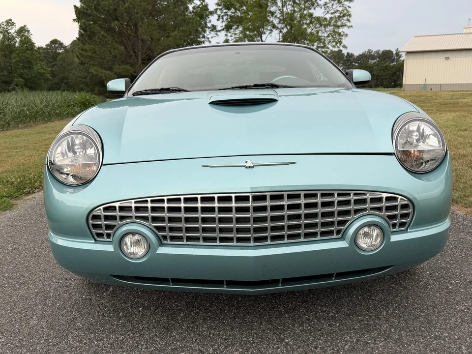 2002 Ford Thunderbird 11th Gen - Image 11 of 31