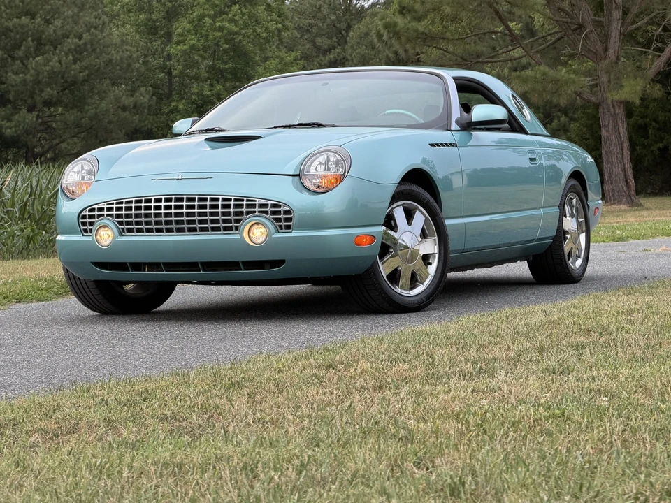 2002 Ford Thunderbird 11th Gen - Image 8 of 31