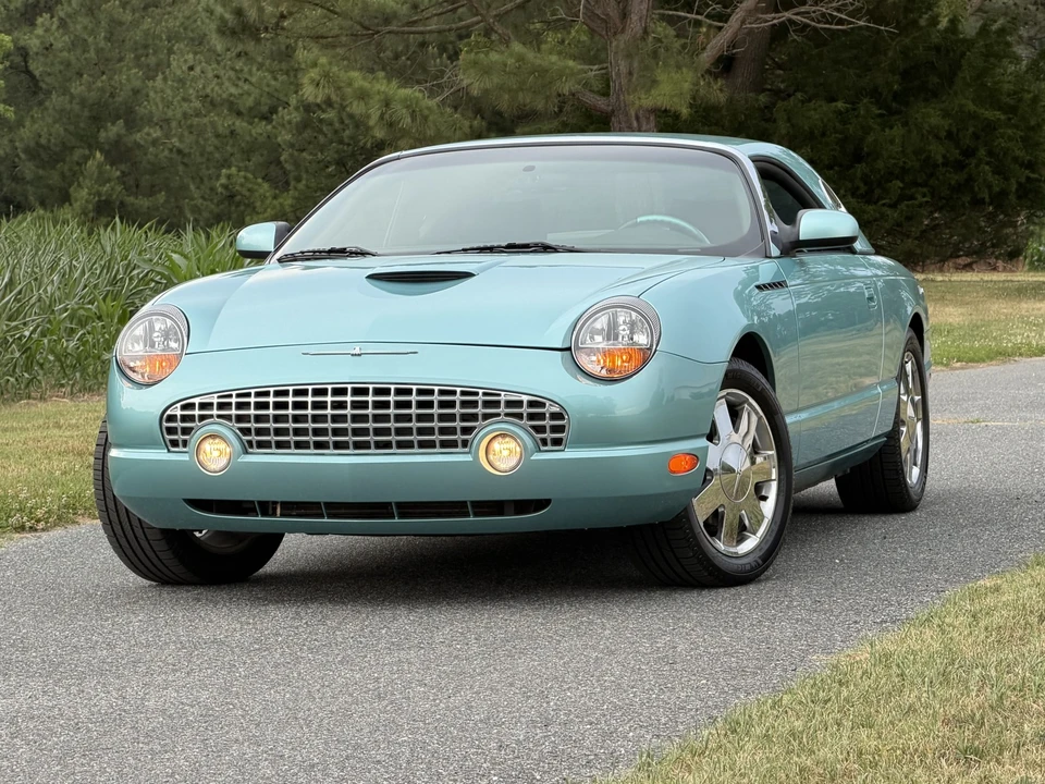 2002 Ford Thunderbird 11th Gen - Image 9 of 31
