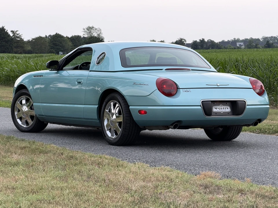 2002 Ford Thunderbird 11th Gen - Image 29 of 31