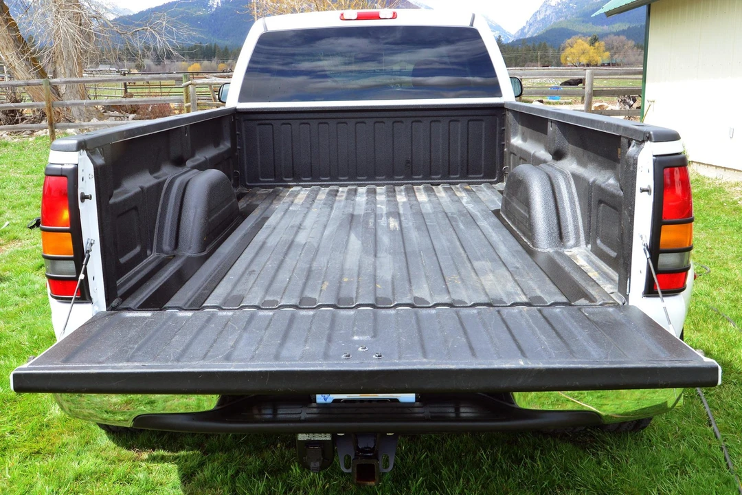 2002 GMC Sierra Heavy Duty 2nd Gen - Image 23 of 31