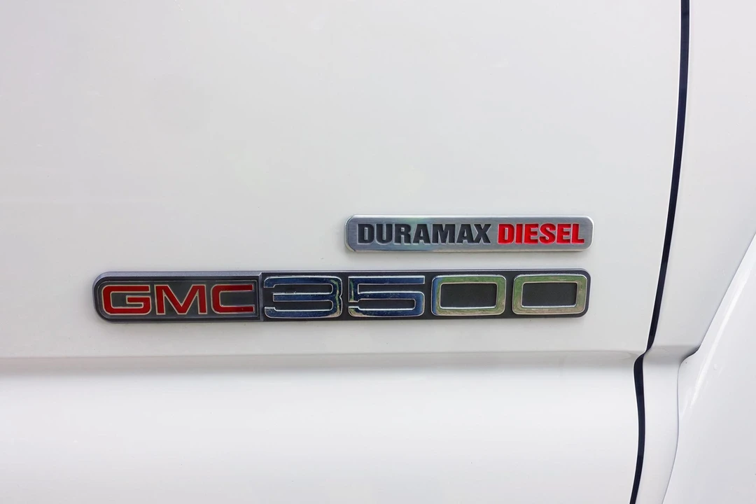 2002 GMC Sierra Heavy Duty 2nd Gen - Image 20 of 31