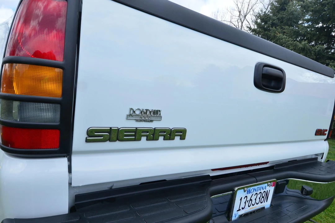 2002 GMC Sierra Heavy Duty 2nd Gen - Image 22 of 31