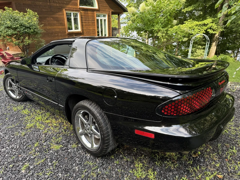 2002 Pontiac Firebird Formula 4th Gen - Image 23 of 31