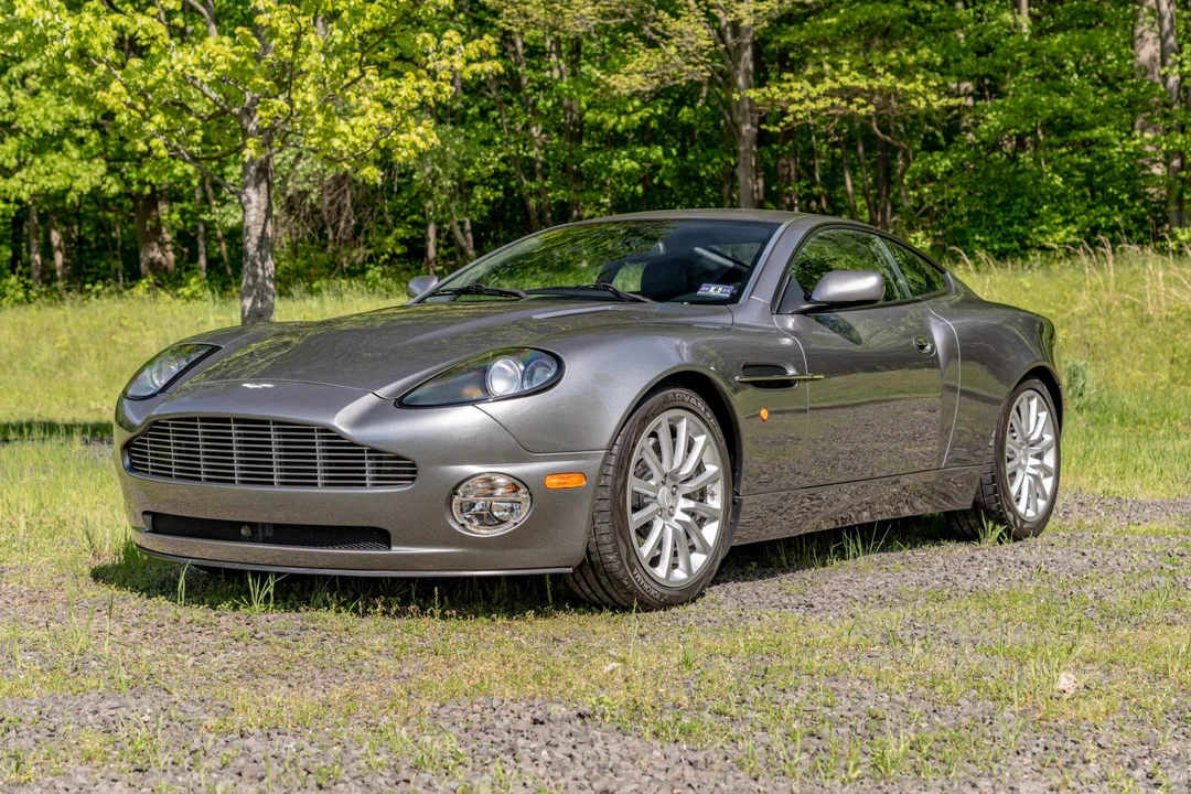 2003 Aston Martin Vanquish 1st Gen - Image 2 of 31