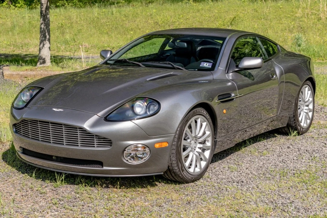 2003 Aston Martin Vanquish 1st Gen - Image 3 of 31