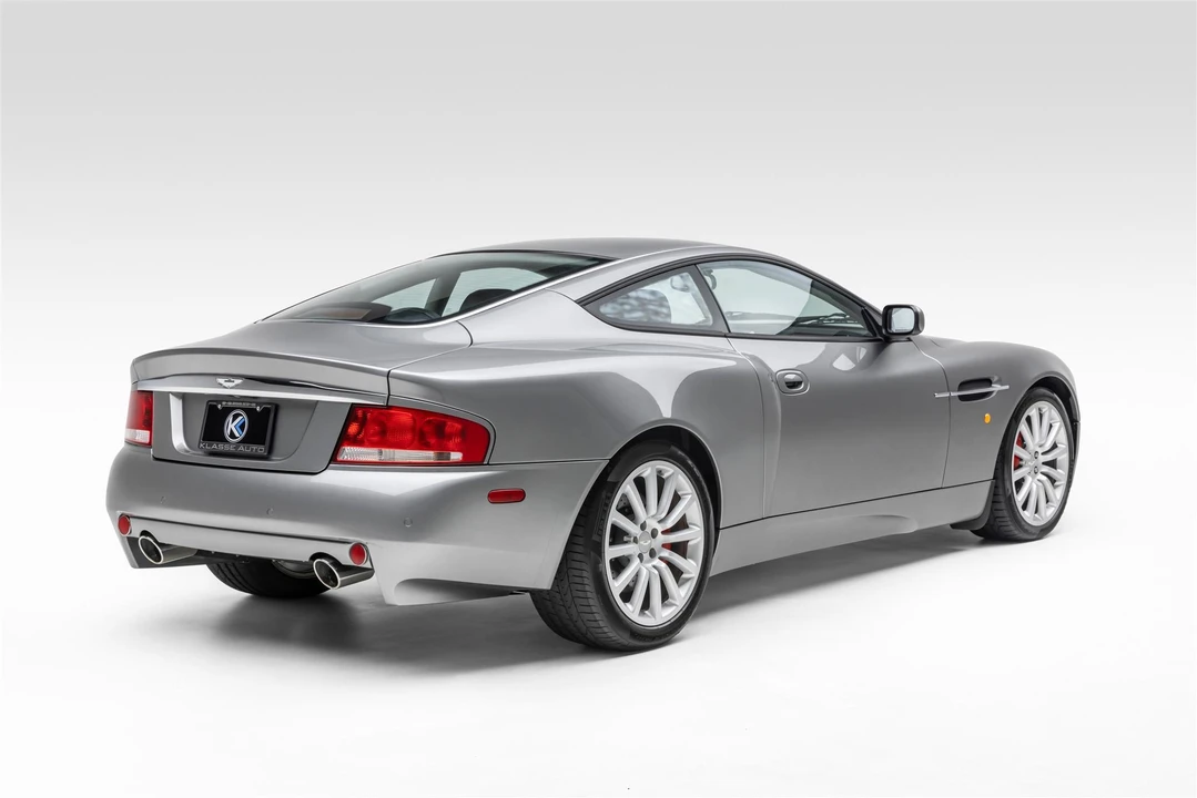 2003 Aston Martin Vanquish 1st Gen - Image 14 of 31