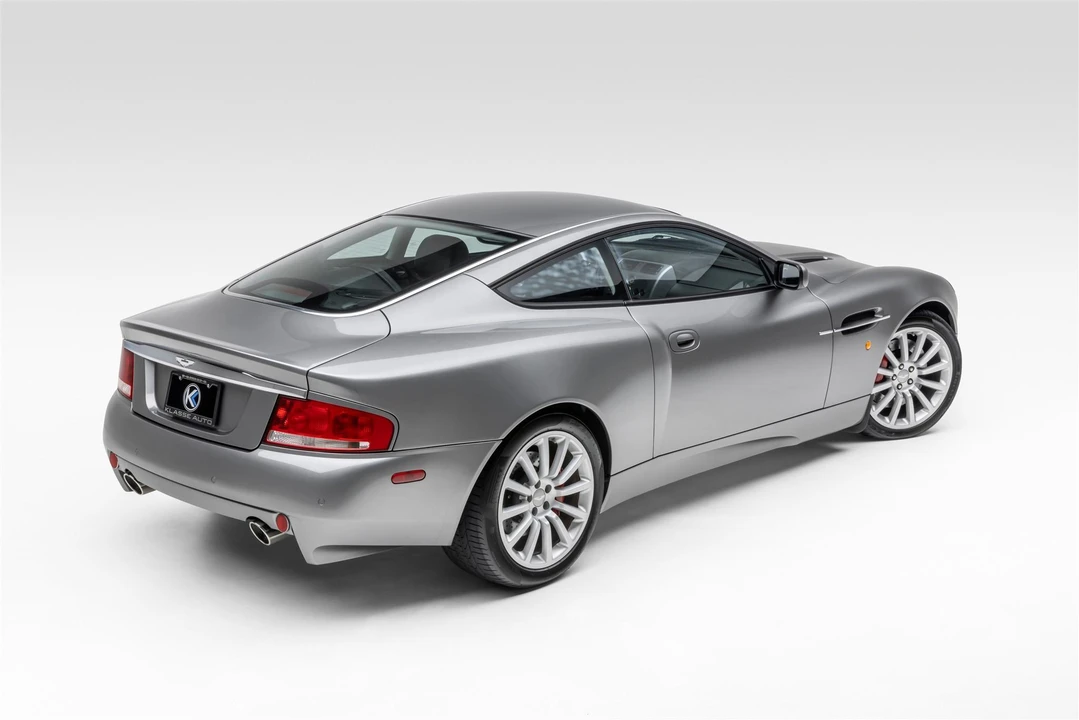 2003 Aston Martin Vanquish 1st Gen - Image 16 of 31