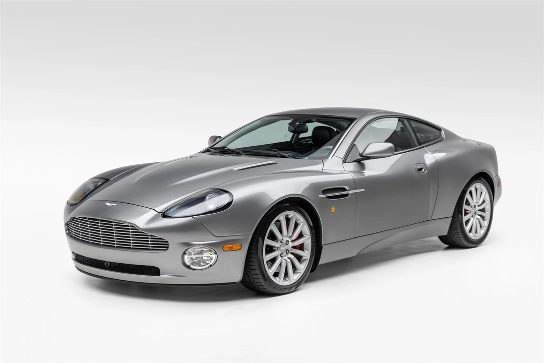 2003 Aston Martin Vanquish 1st Gen - Image 8 of 31