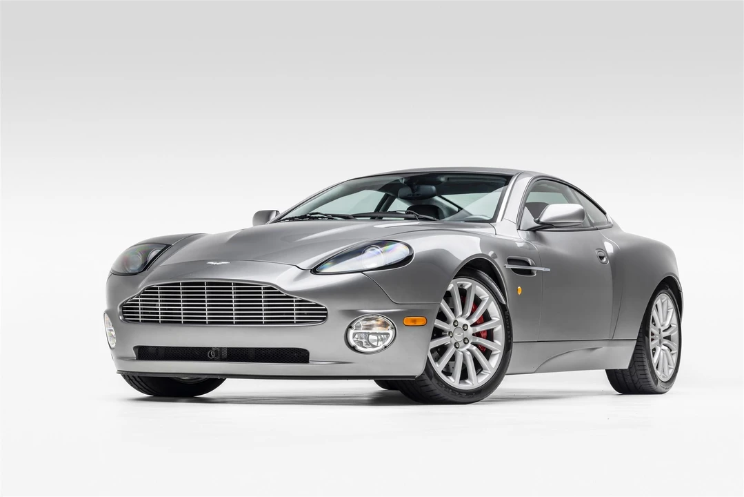 2003 Aston Martin Vanquish 1st Gen - Image 5 of 31