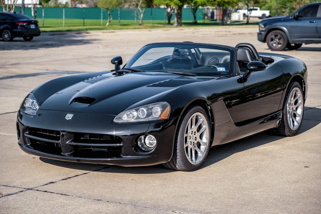 2003 Dodge Viper 3rd Gen - Image 2 of 31