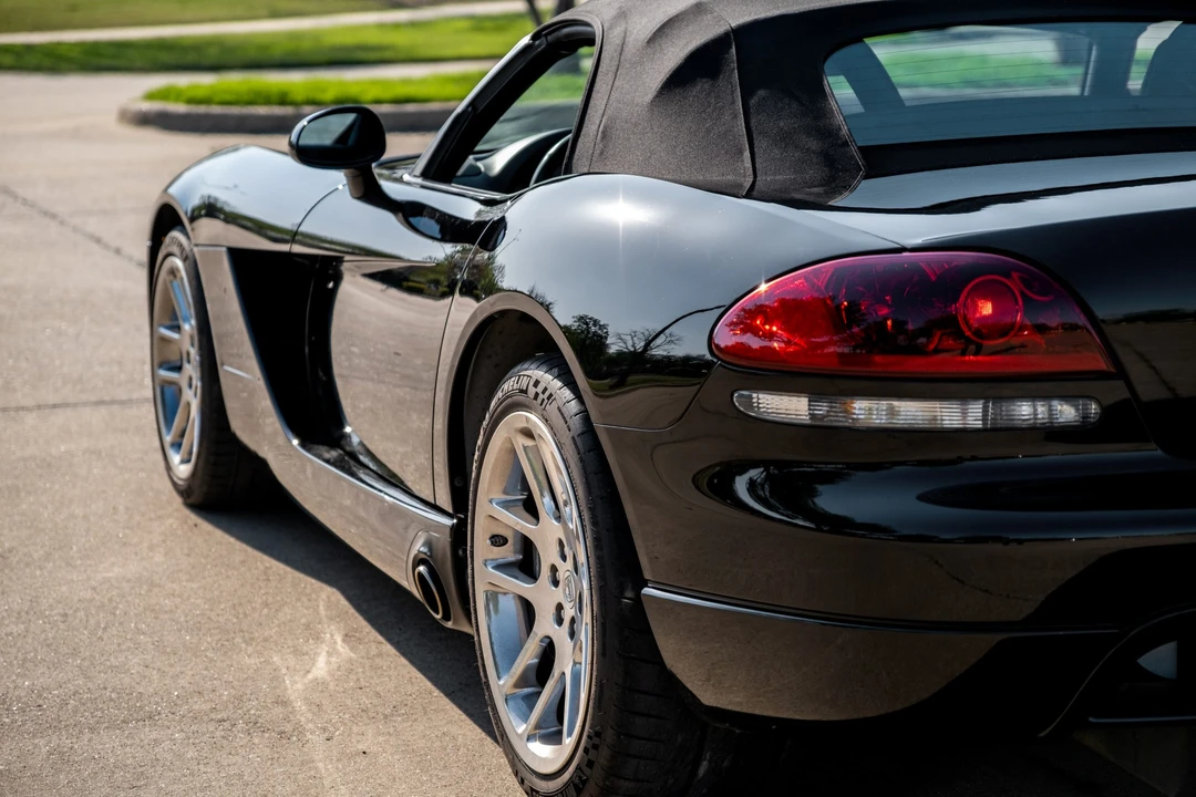 2003 Dodge Viper 3rd Gen - Image 27 of 31