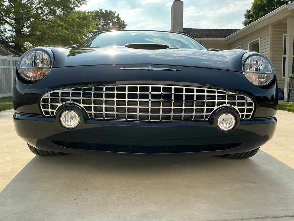 2003 Ford Thunderbird 11th Gen - Image 13 of 31