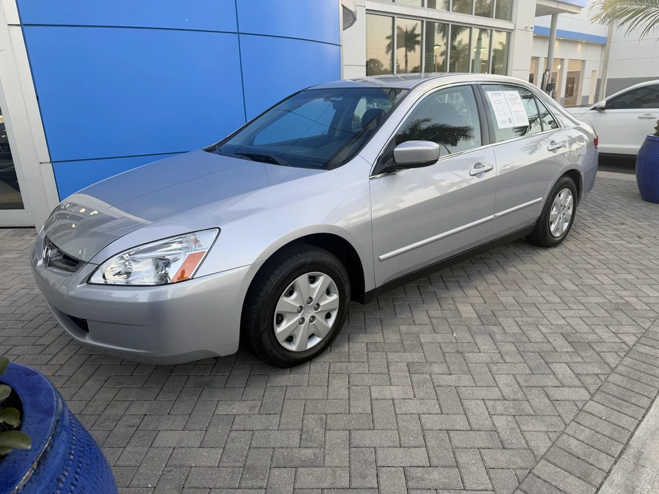 2003 Honda Accord 7th Gen - Image 2 of 31