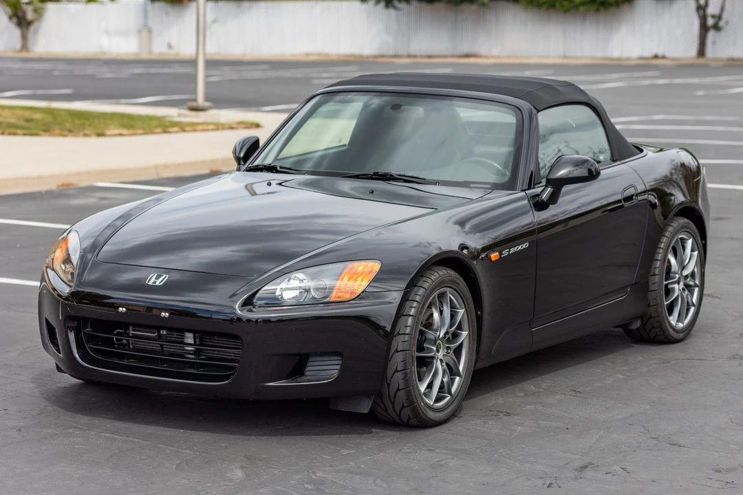 2003 Honda AP1 S2000 - Image 2 of 31
