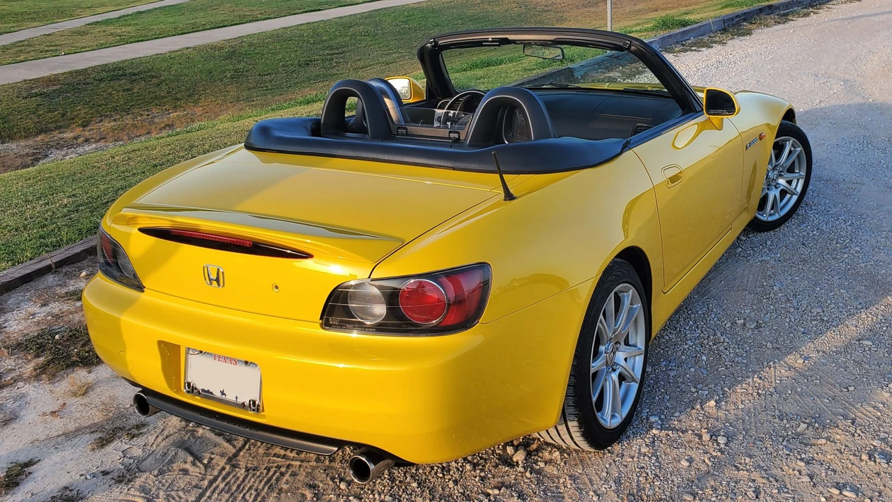 2003 Honda AP1 S2000 - Image 15 of 31