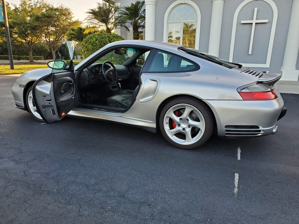 2003 Porsche 996 Turbo - Image 9 of 31