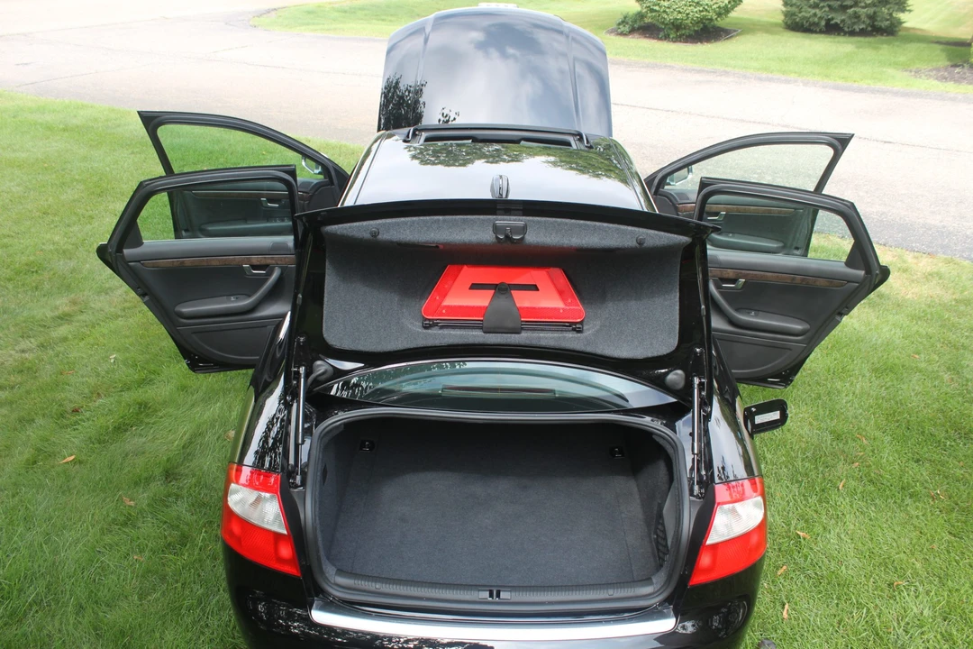 2004 Audi B6 S4 - Image 19 of 31