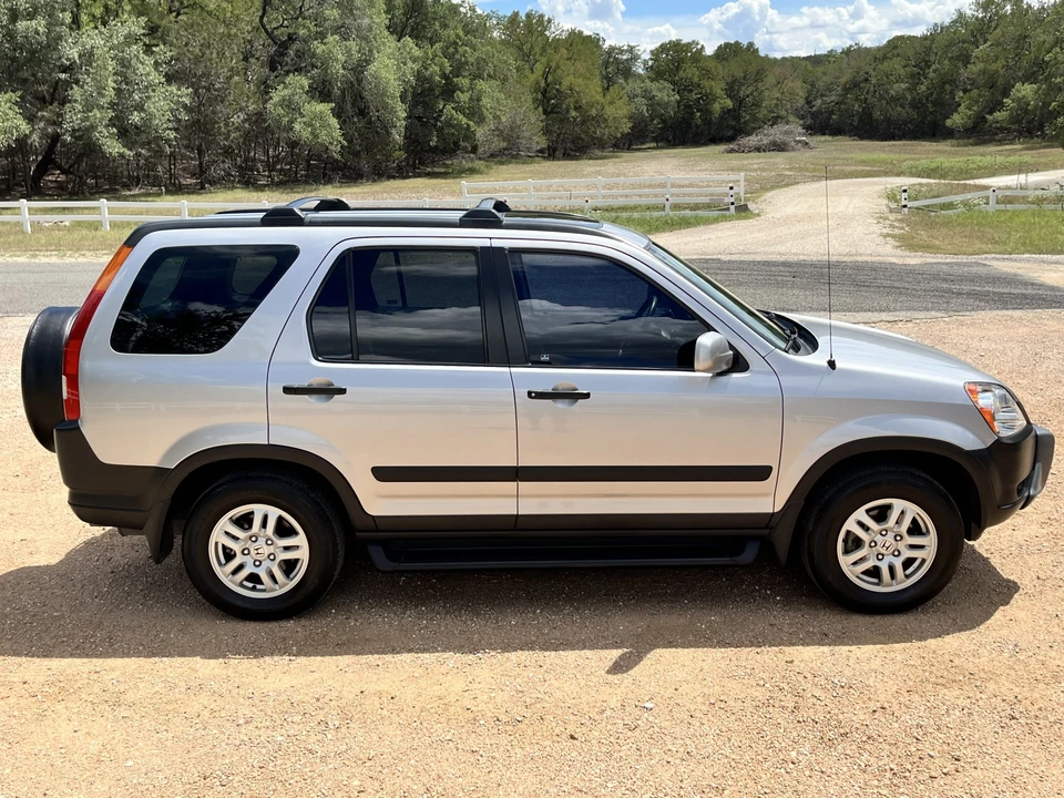 2004 Honda CR-V 2nd Gen - Image 6 of 31