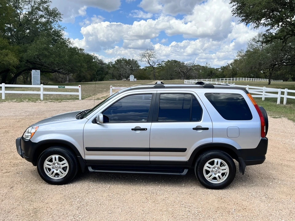 2004 Honda CR-V 2nd Gen - Image 12 of 31