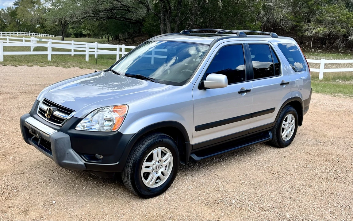 2004 Honda CR-V 2nd Gen - Image 10 of 31
