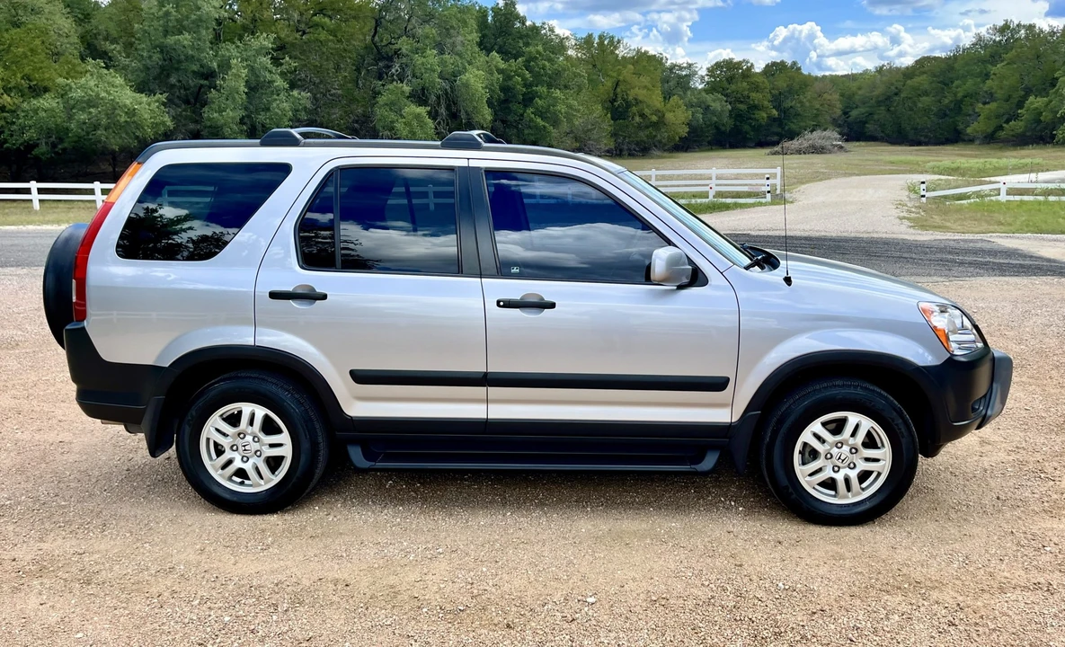 2004 Honda CR-V 2nd Gen - Image 18 of 31