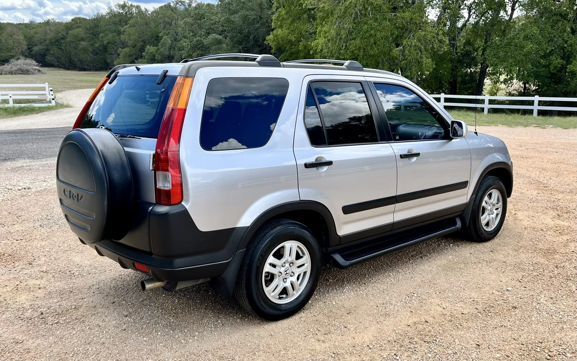 2004 Honda CR-V 2nd Gen - Image 17 of 31