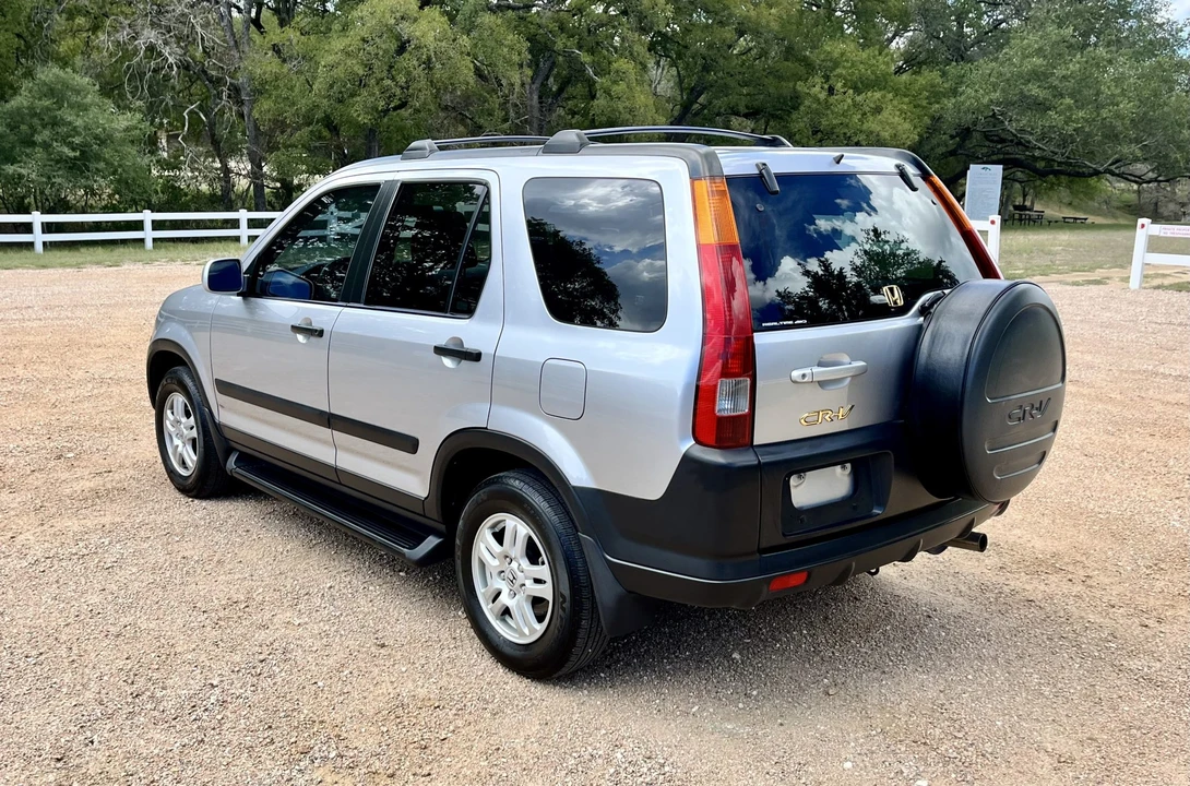 2004 Honda CR-V 2nd Gen - Image 13 of 31