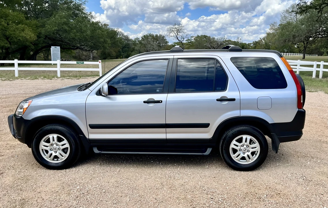 2004 Honda CR-V 2nd Gen - Image 11 of 31