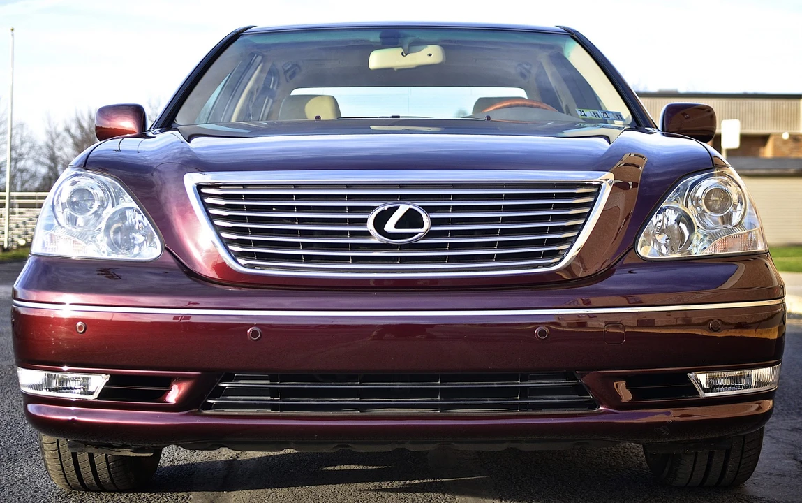 2004 Lexus LS 3rd Gen - Image 29 of 31