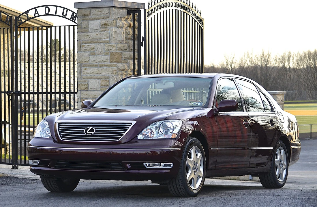2004 Lexus LS 3rd Gen - Image 5 of 31