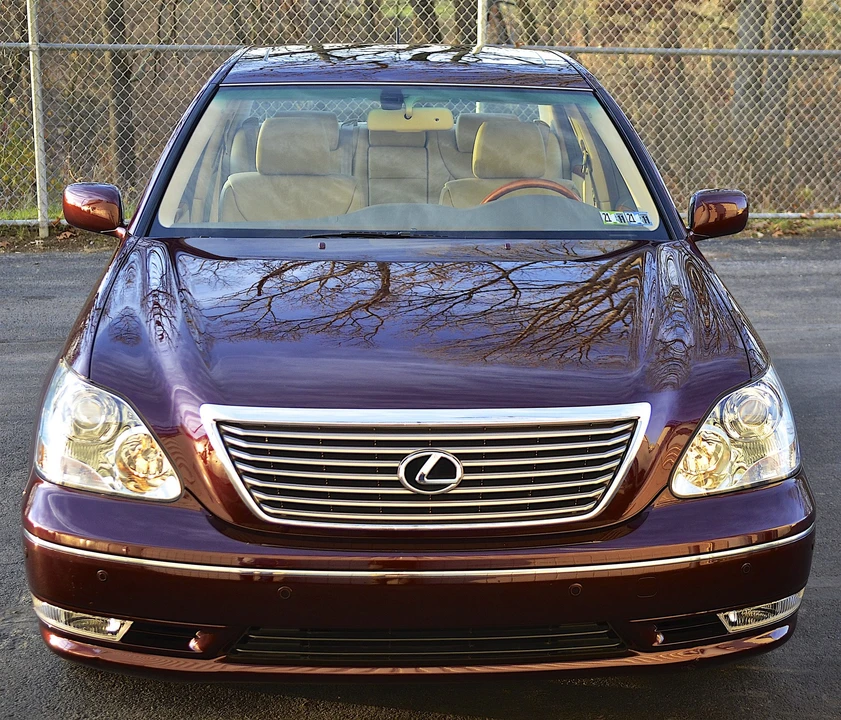 2004 Lexus LS 3rd Gen - Image 28 of 31