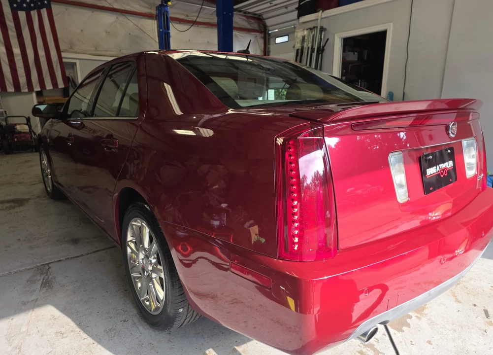 2005 Cadillac STS - Image 17 of 31