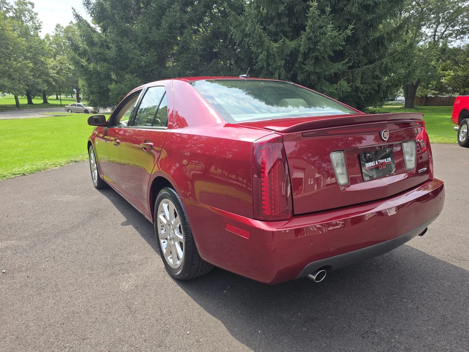 2005 Cadillac STS - Image 16 of 31